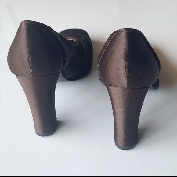 BOTTEGA VENETA Brown satin pump Size 9 - Picture 5 of 9